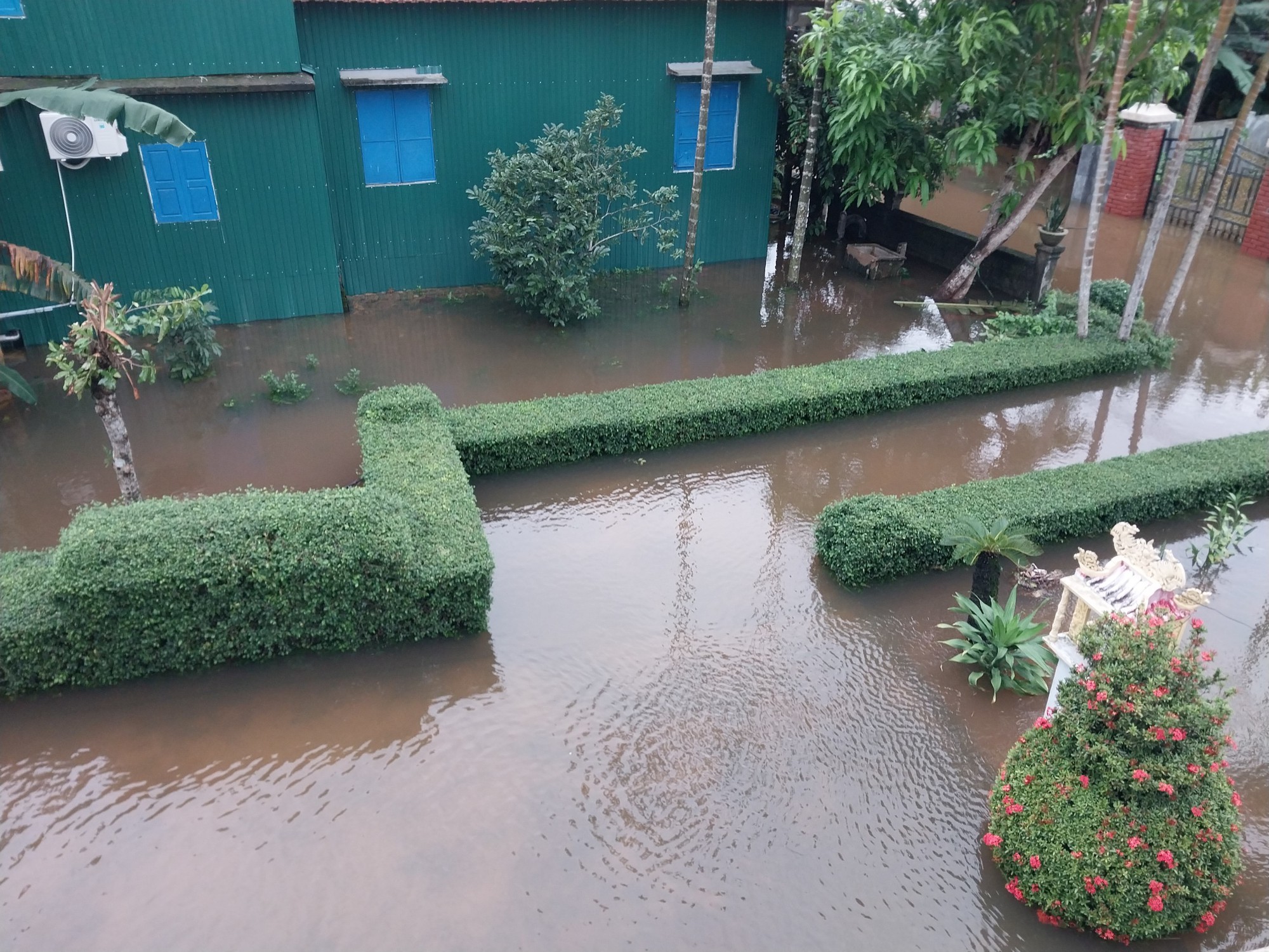 Cận cảnh ngập lụt ở hạ du Thủy điện Hương Điền - Ảnh 18.