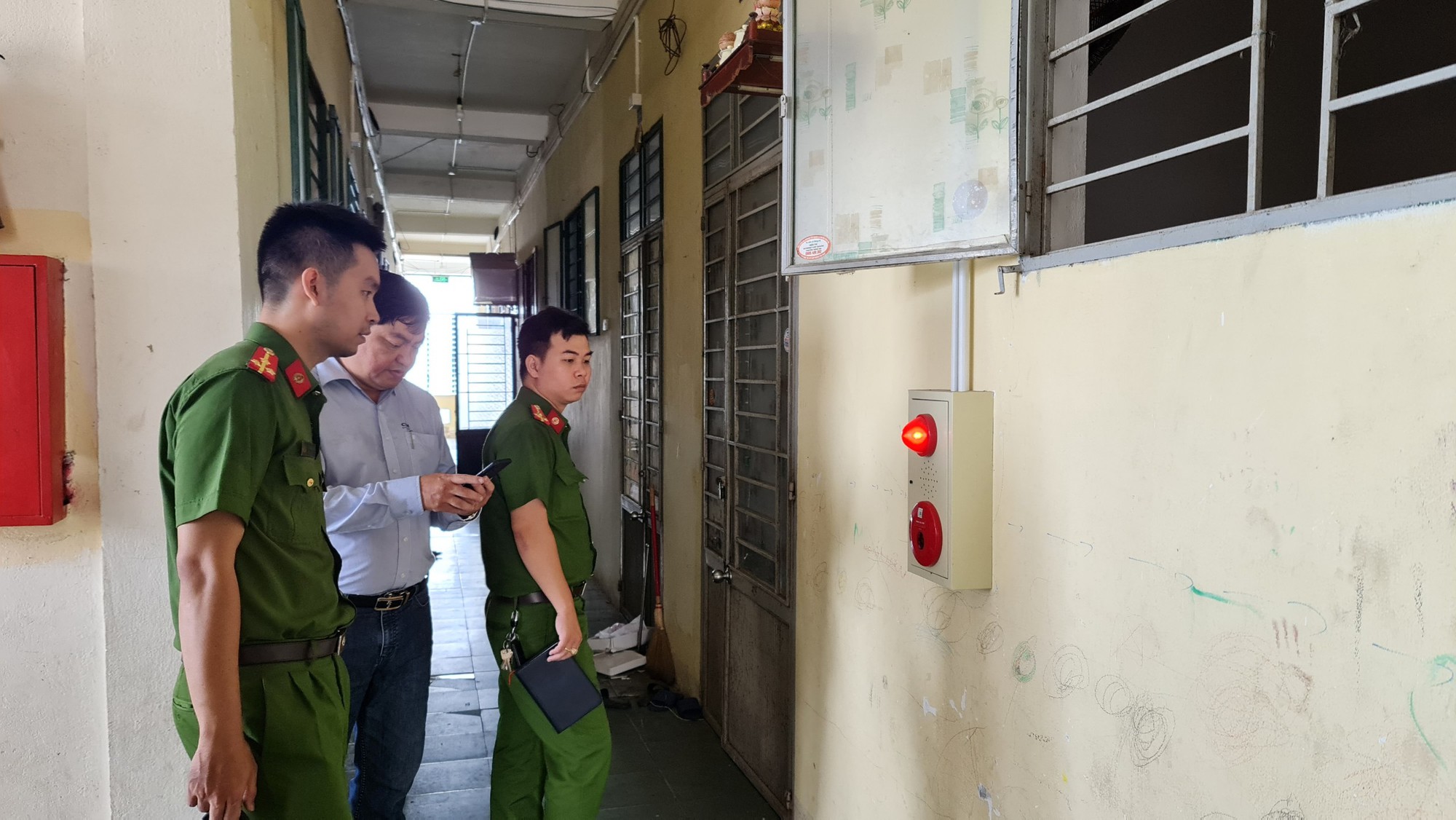 Kiểm tra PCCC của hàng ngàn chung cư, nhà trọ tại Đà Nẵng - Ảnh 9.