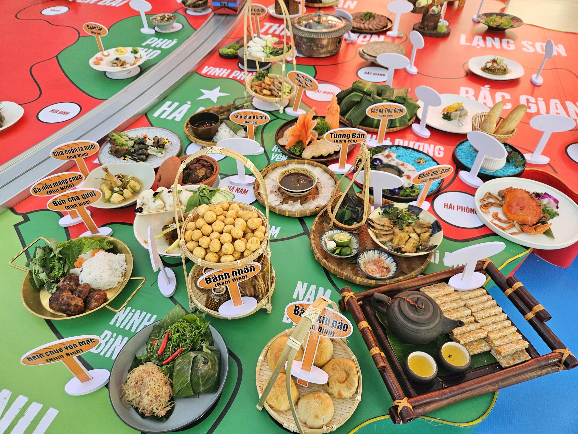 Thỏa sức khám phá 126 món ăn đặc sắc trên bản đồ ẩm thực Việt Nam - Ảnh 6.