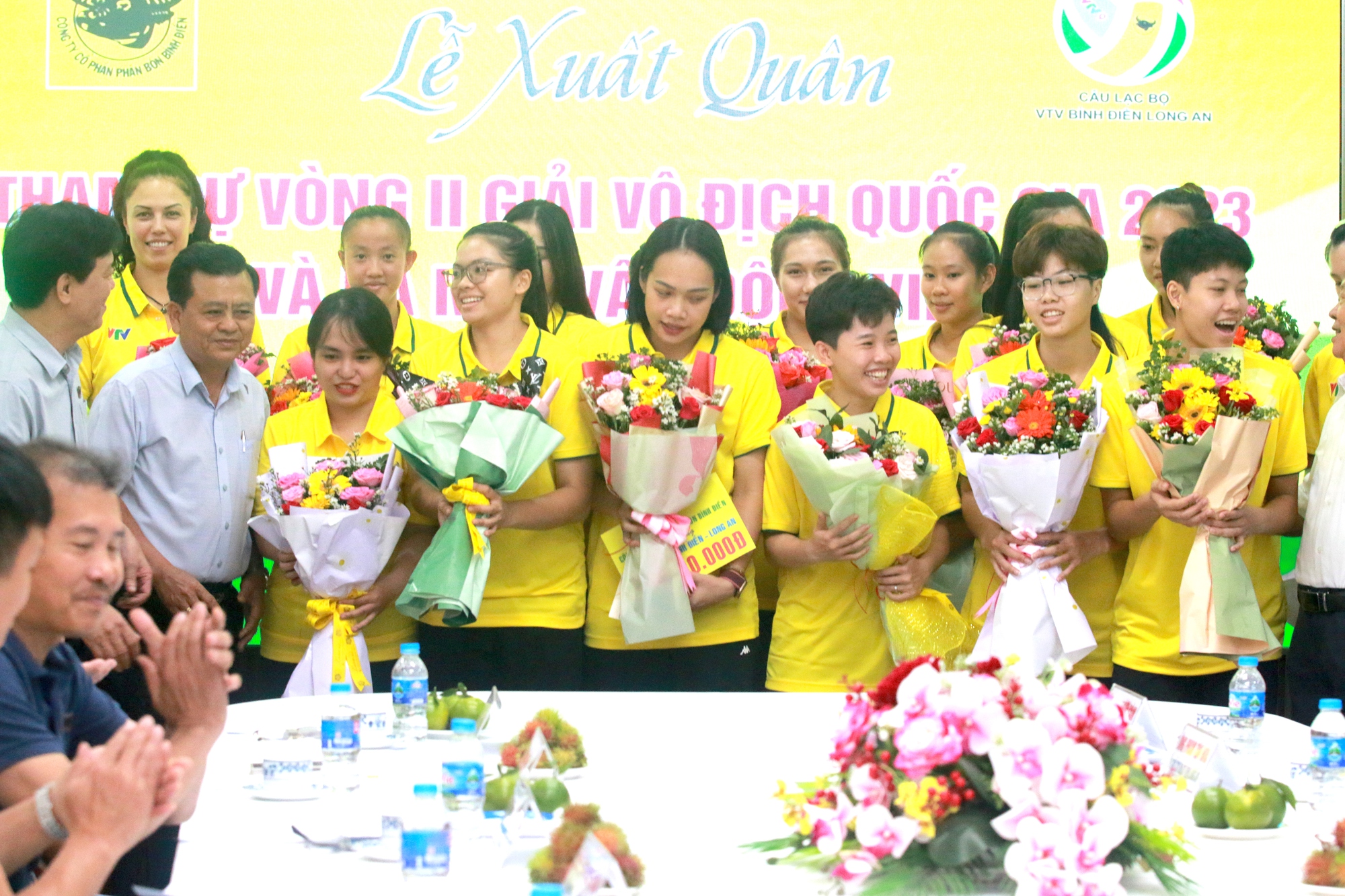 VTV Bình Điền Long An xuất quân tham dự vòng 2 Giải Bóng chuyền vô địch quốc gia 2023 - Ảnh 2.