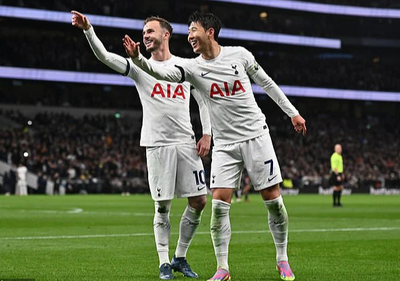 Sát thủ xứ Hàn lập công, Tottenham lên đỉnh bảng Ngoại hạng - Ảnh 7.
