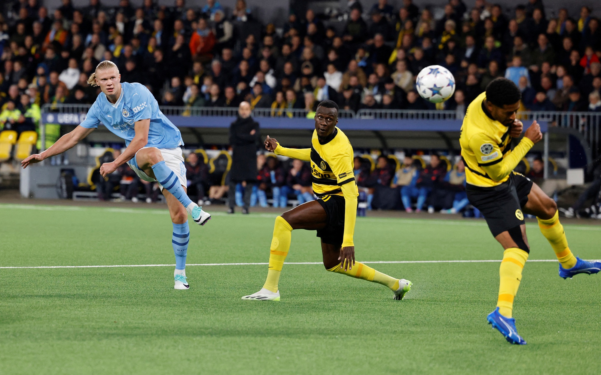 Haaland lập công, Man City thắng tưng bừng chủ nhà Young Boys - Báo Người lao động