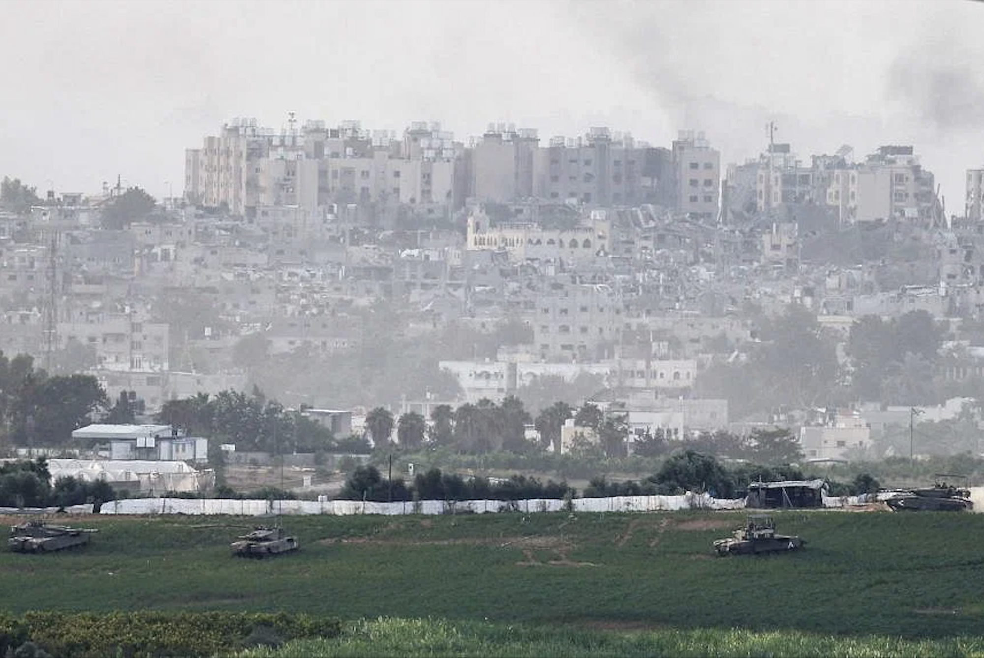 Israel sent hot signal while imposing tight siege on Hamas in Gaza - Photo 1.