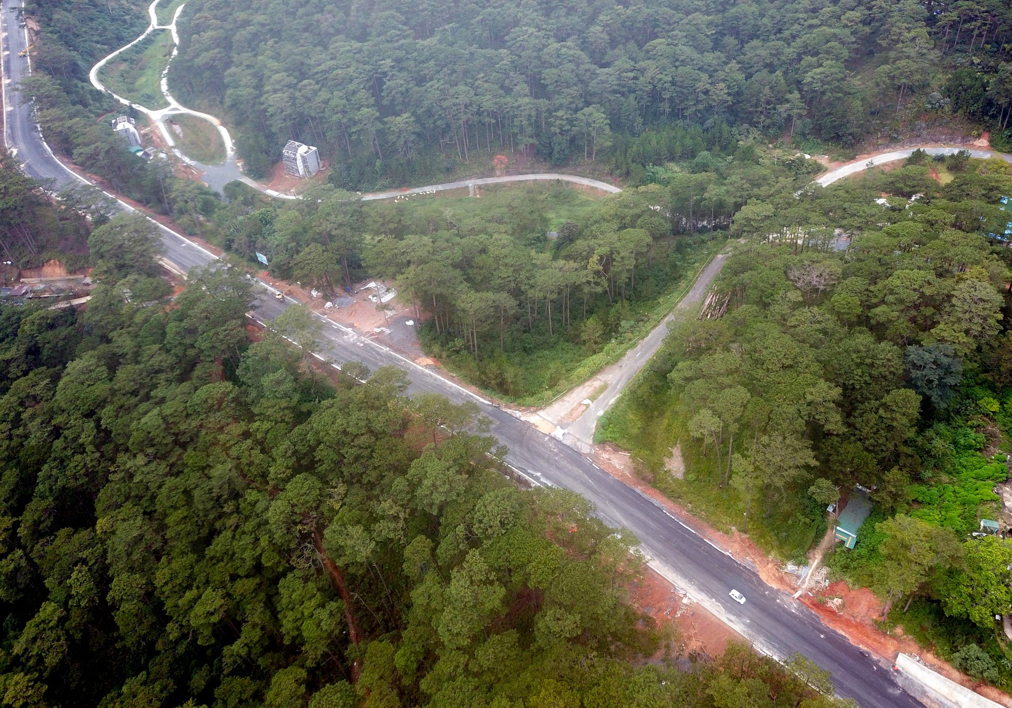 Hình ảnh đèo Prenn uốn lượn qua núi, sắp đưa 3 km vào lưu thông - Ảnh 3.