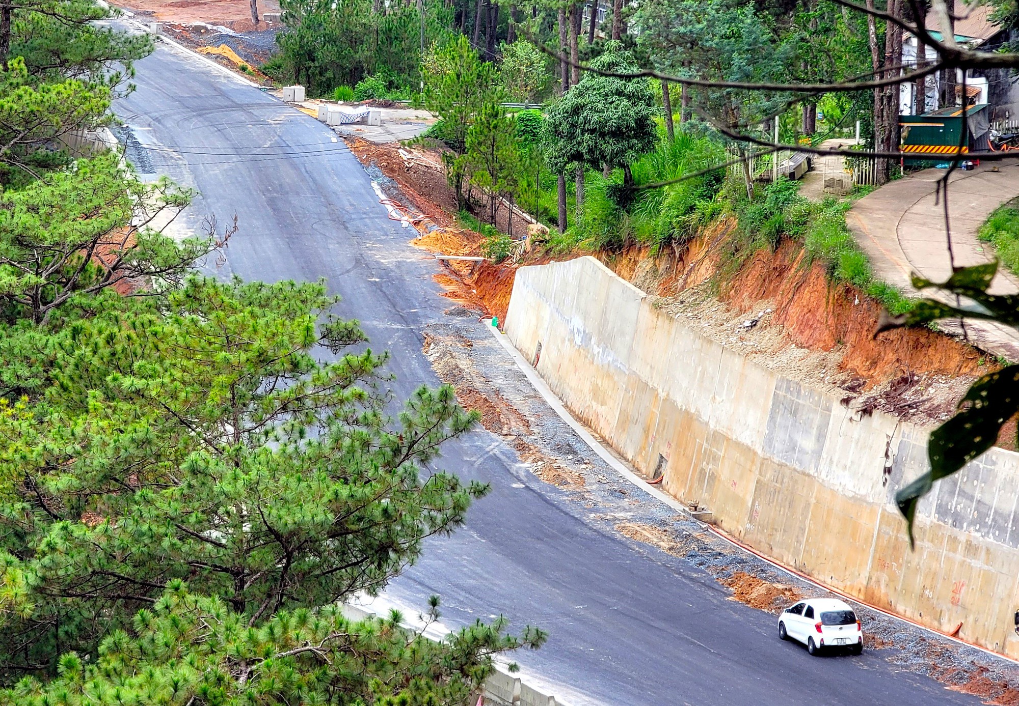 Hình ảnh đèo Prenn uốn lượn qua núi, sắp đưa 3 km vào lưu thông - Ảnh 6.