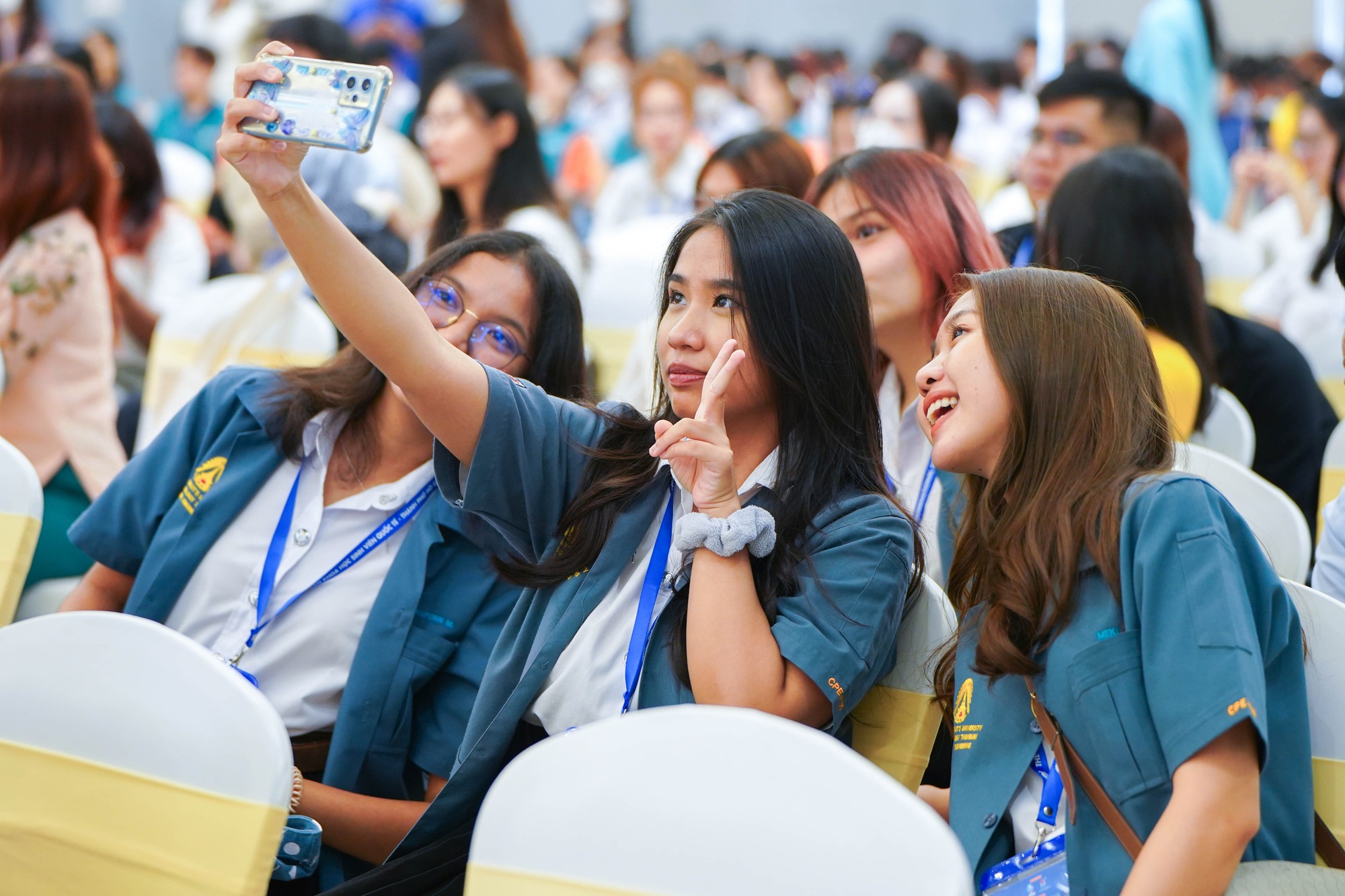 Hơn 60 sinh viên quốc tế đến Việt Nam tham gia diễn đàn khoa học - Ảnh 6.