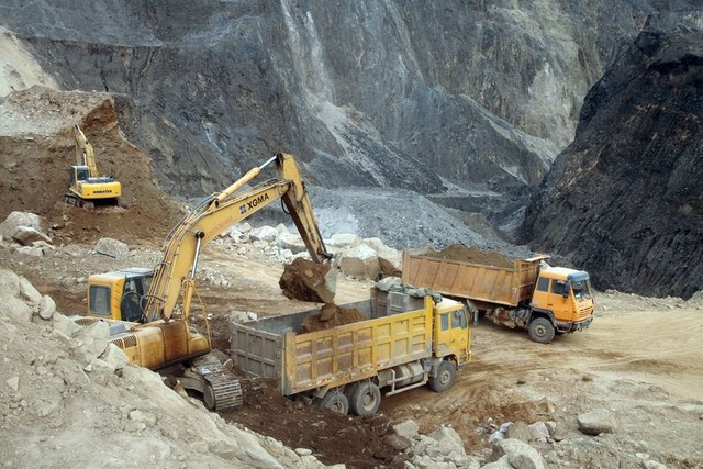 Đề xuất lập sàn giao dịch kim loại quý hiếm- Ảnh 2.