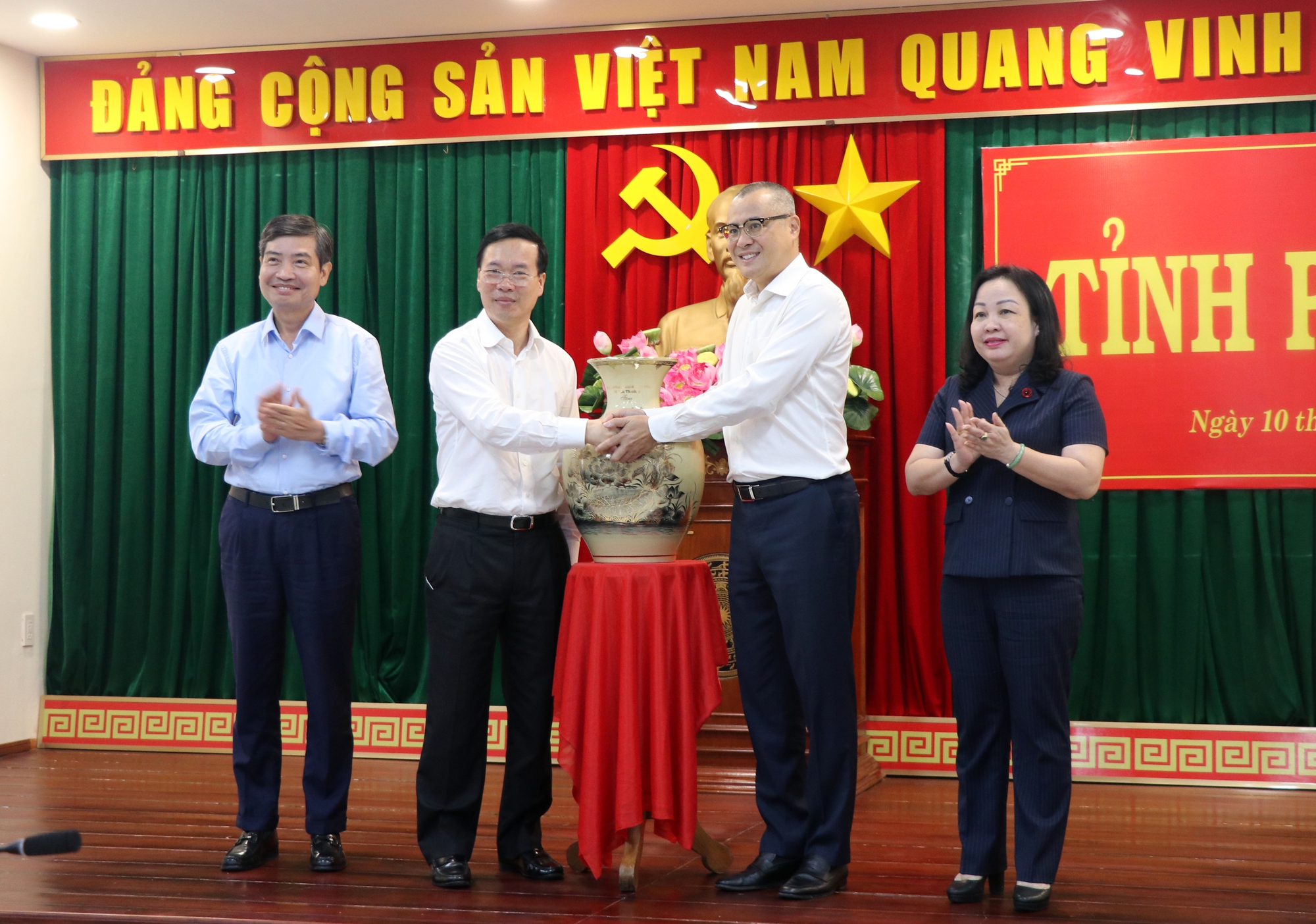 Chủ tịch nước Võ Văn Thưởng: Phú Yên cần thu hút những dự án lớn, đột phá - Ảnh 4.