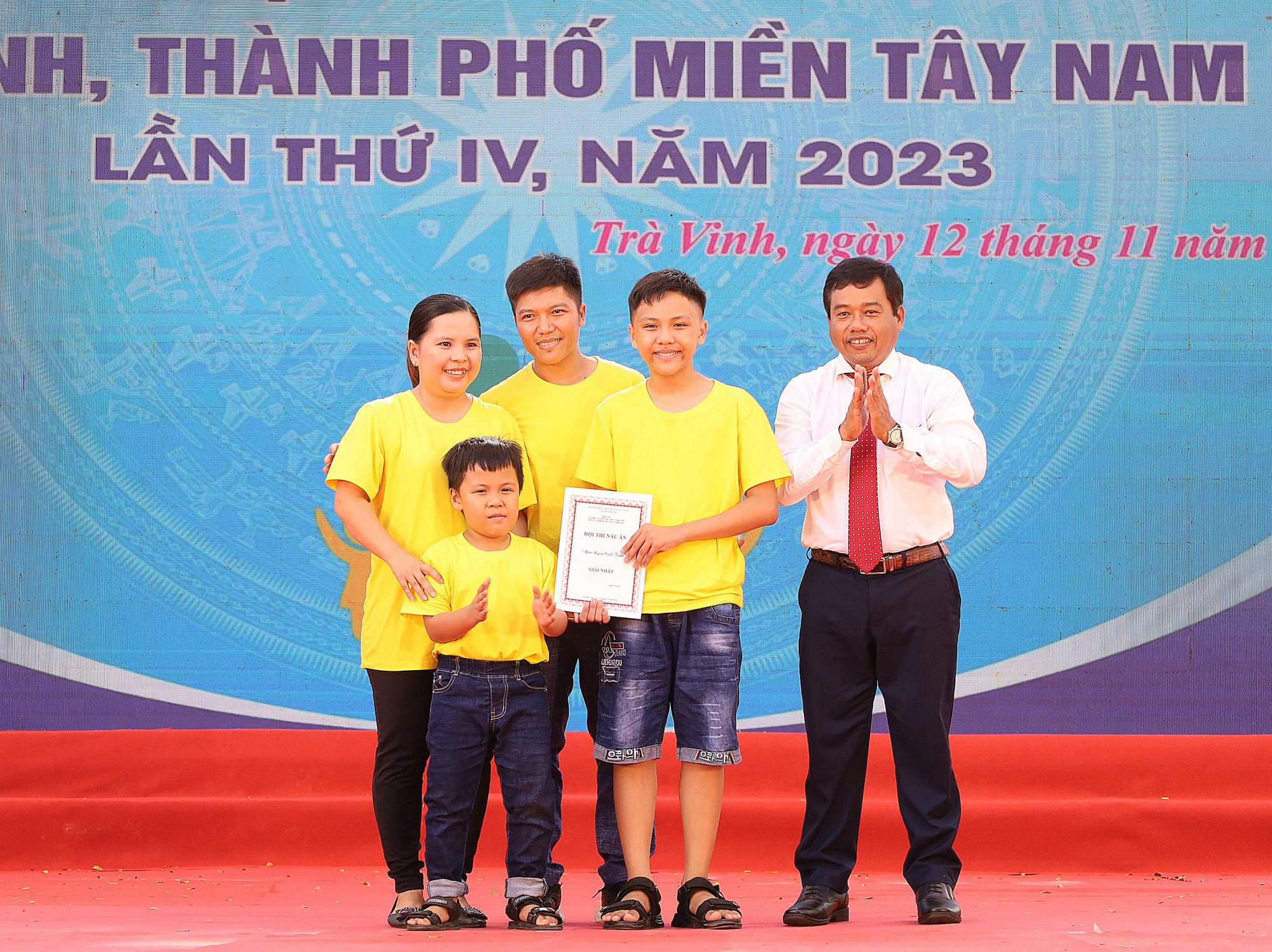 Bế mạc và trao giải Ngày hội Gia đình tiêu biểu miền Tây Nam Bộ - Ảnh 10.