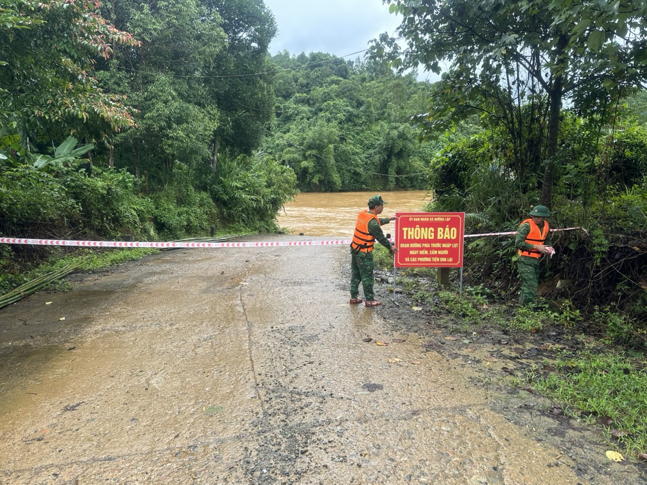 Quảng Trị: Một người mất tích, hơn 1.200 ngôi nhà ngập lụt - Ảnh 3.