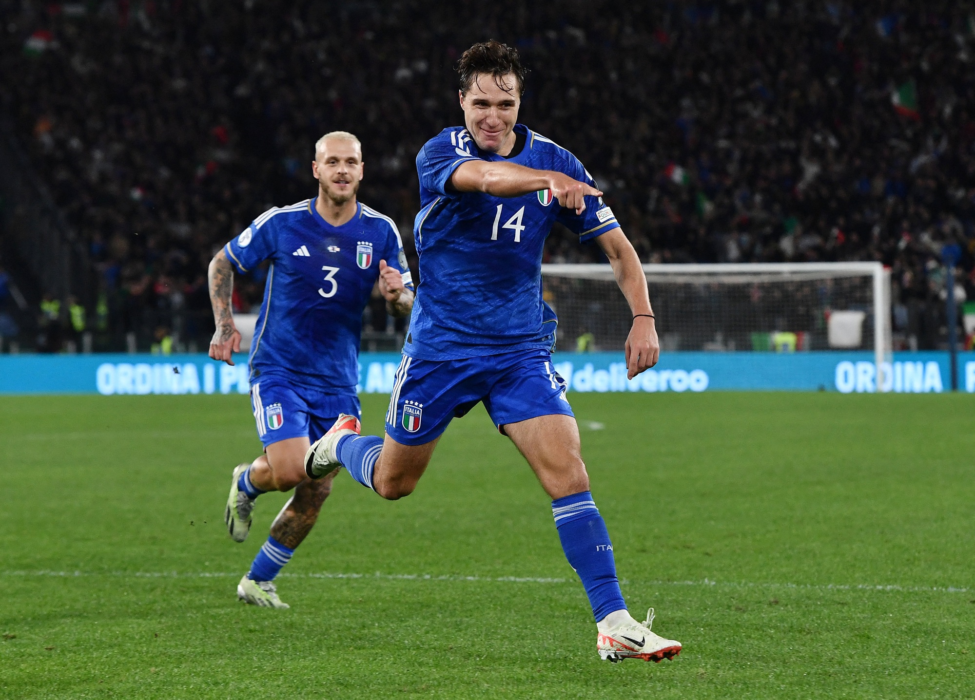 Thắng Bắc Macedonia ở trận cầu 7 bàn, Ý bùng nổ chờ vé dự EURO - Ảnh 4.