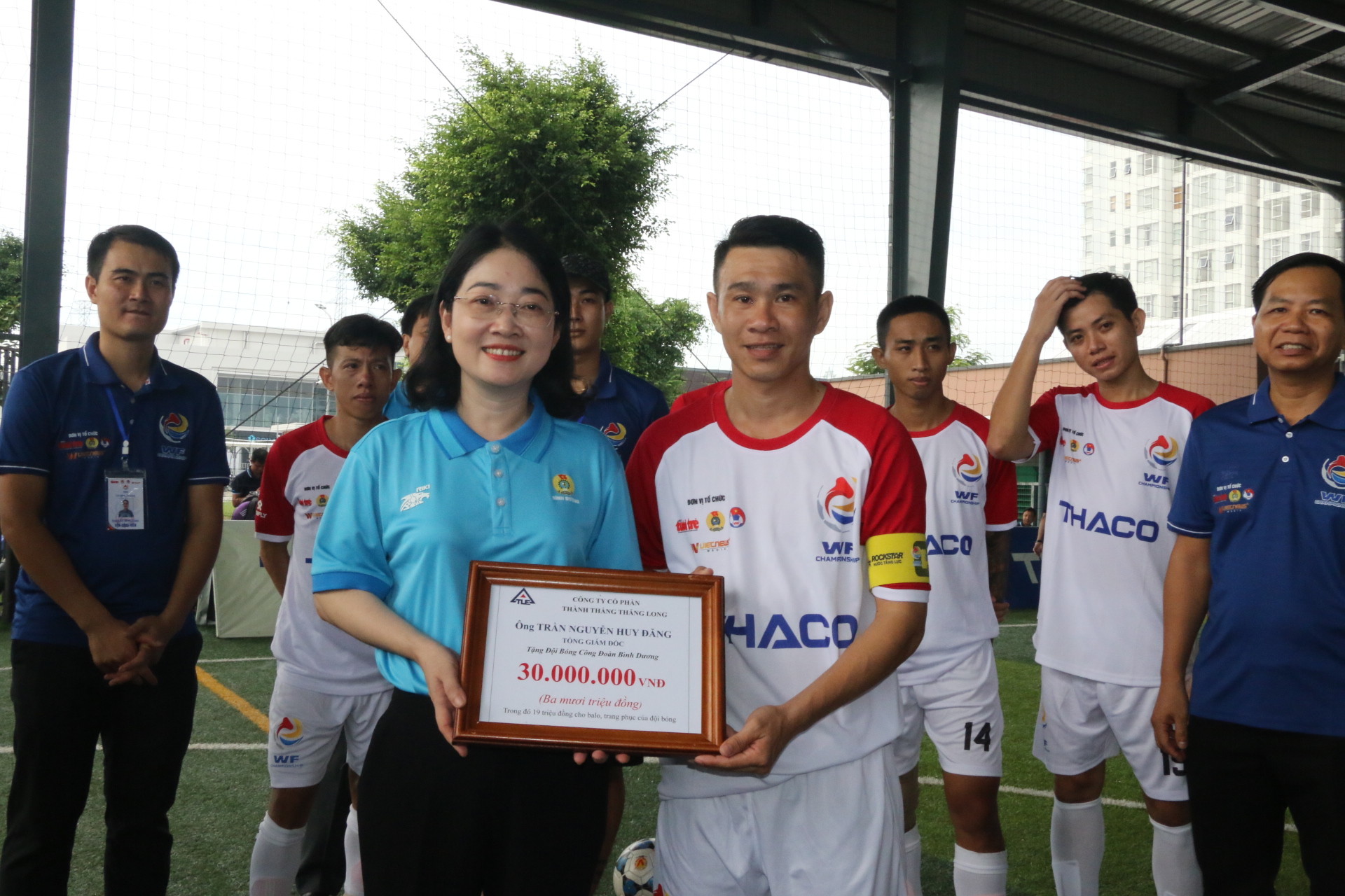 Vòng chung kết Giải bóng đá công nhân toàn quốc tổ chức tại Bình Dương - Ảnh 2.