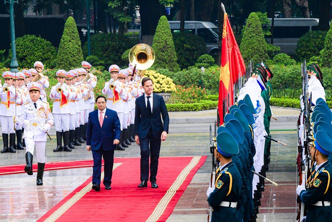 Cận cảnh Thủ tướng Phạm Minh Chính đón Thủ tướng Hà Lan - Ảnh 6.