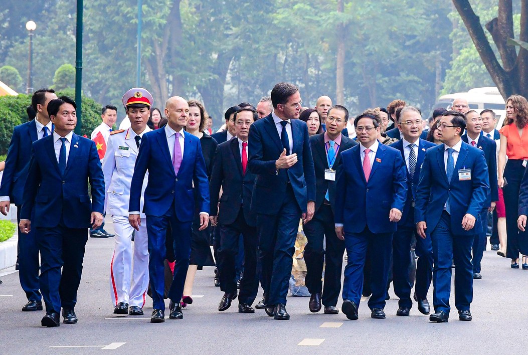 Cận cảnh Thủ tướng Phạm Minh Chính đón Thủ tướng Hà Lan - Ảnh 8.