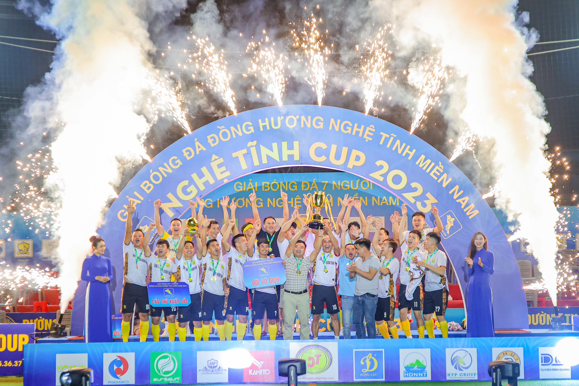Hội đồng hương Nghi Lộc vô địch Nghệ Tĩnh Cúp 2023 - Ảnh 3.