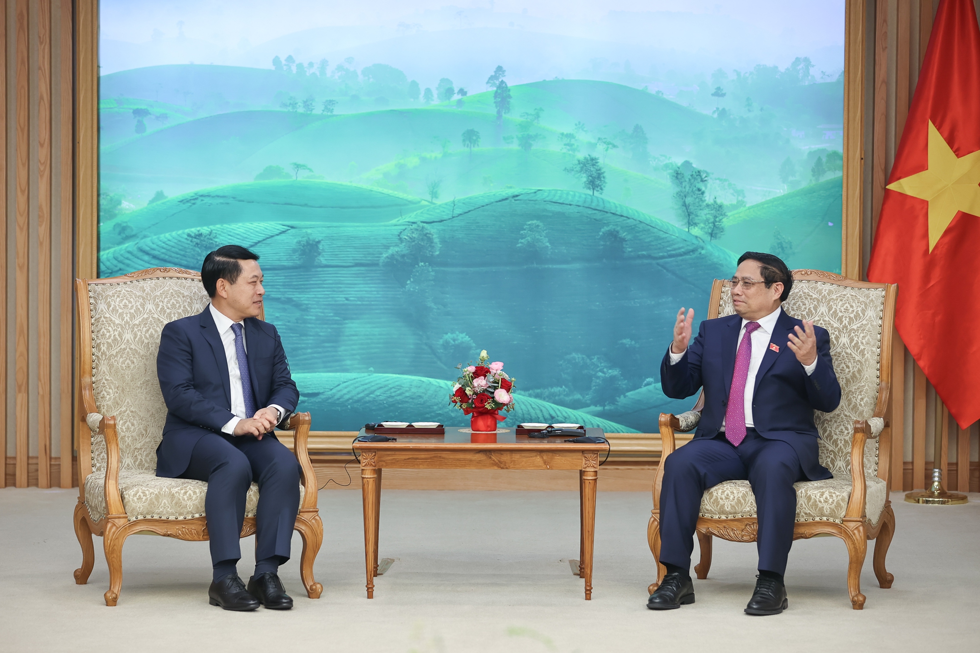 Thủ tướng: Việt Nam dành ưu tiên cao nhất cho mối quan hệ đặc biệt Việt Nam - Lào - Ảnh 3.