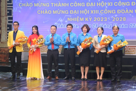 Liên hoan văn nghệ chào mừng Đại hội XIII Công đoàn Việt Nam - Ảnh 4.