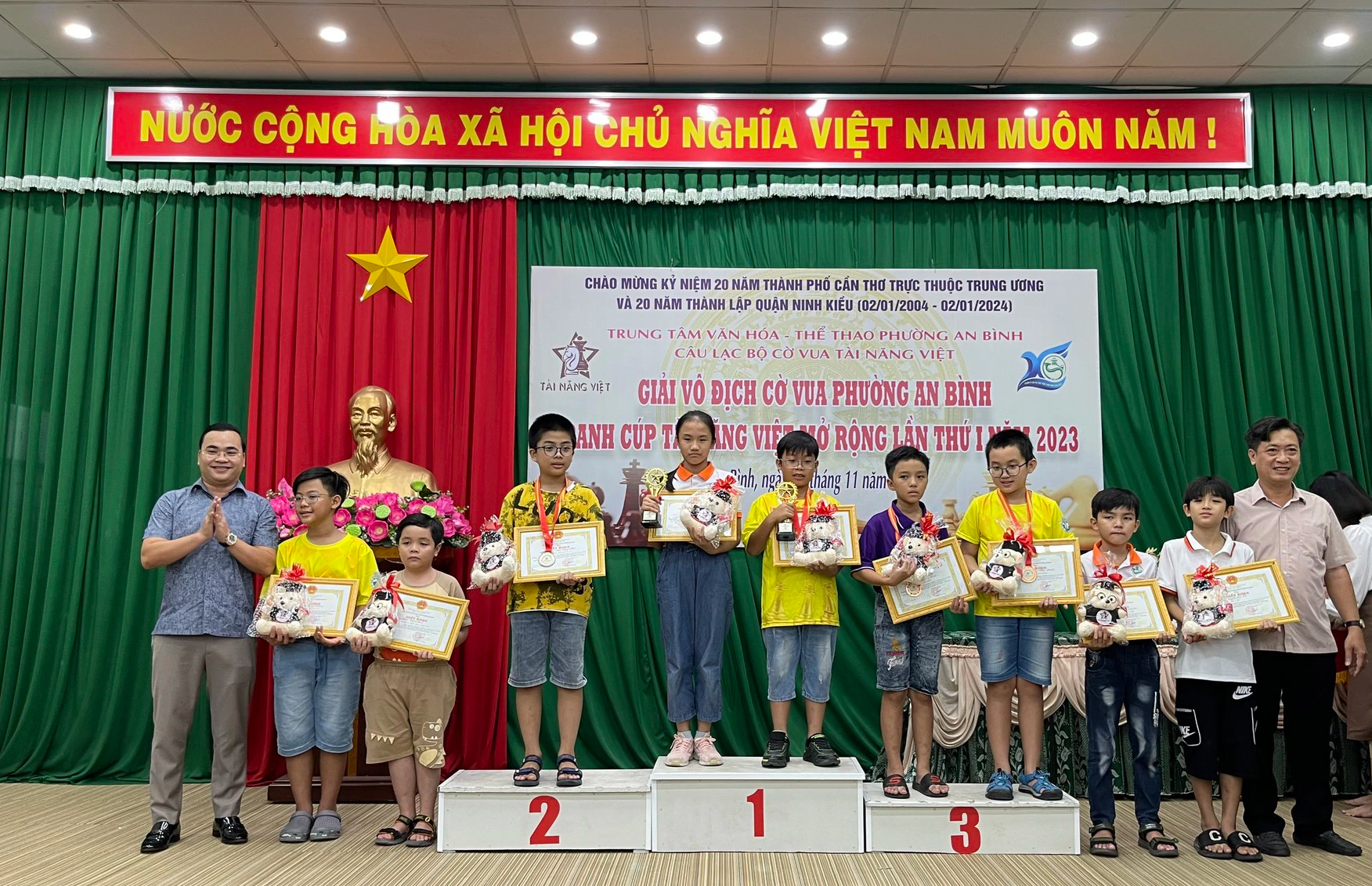 153 vận động viên tranh cúp cờ vua “Tài năng Việt” ở Cần Thơ
