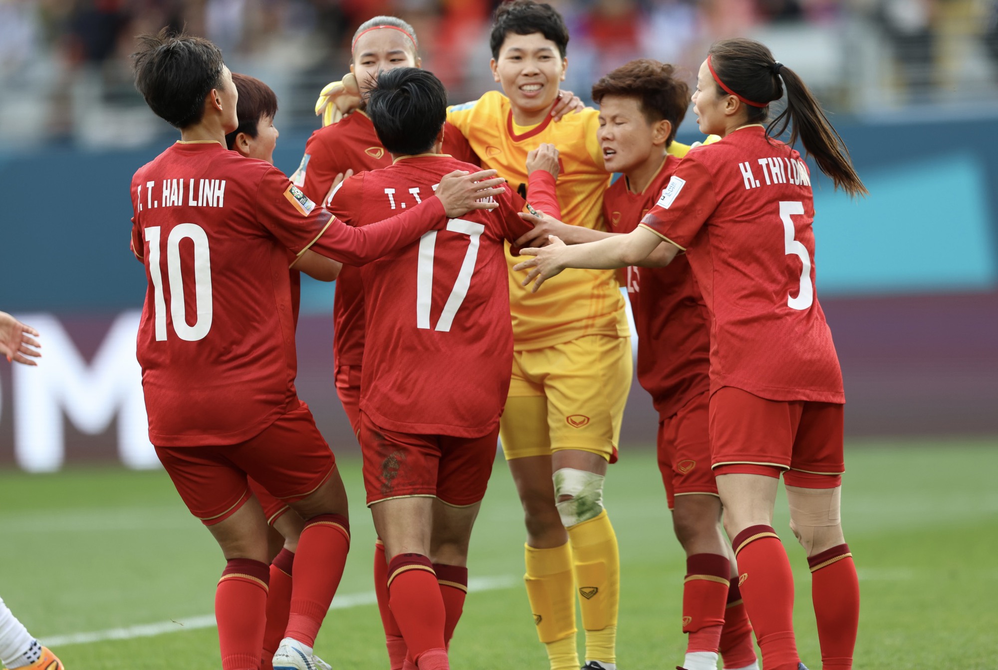 Tuyển nữ Việt Nam may mắn hơn 20% các đồng nghiệp dự World Cup 2023