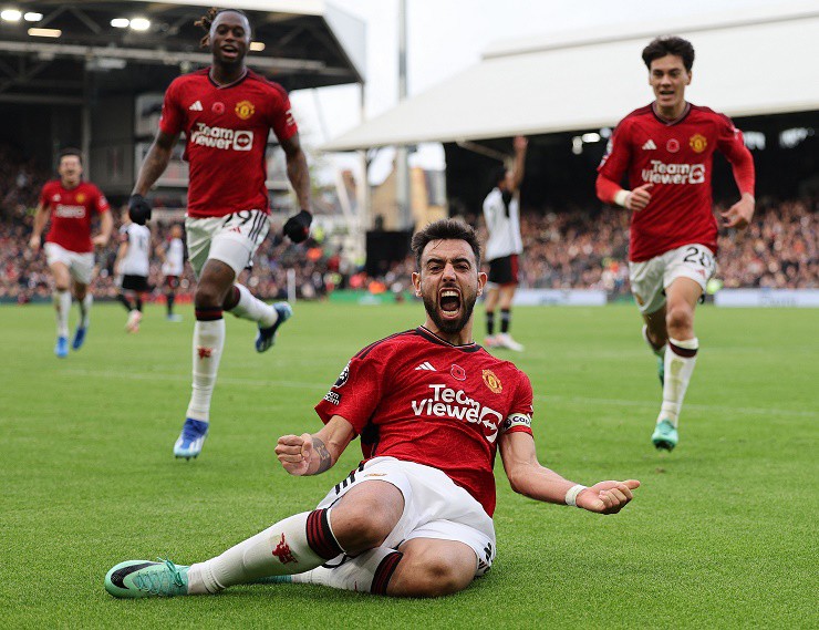 Đội trưởng tỏa sáng phút bù giờ, Man United thắng nghẹt thở Fulham - Ảnh 7.