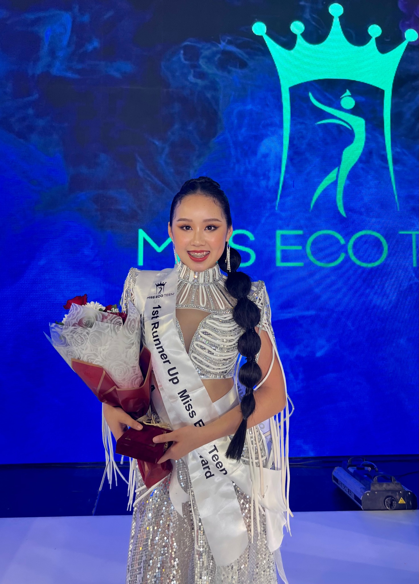 Vietnam's 14-year-old female student representative was crowned Miss Eco Teen runner-up in Egypt - Photo 12.