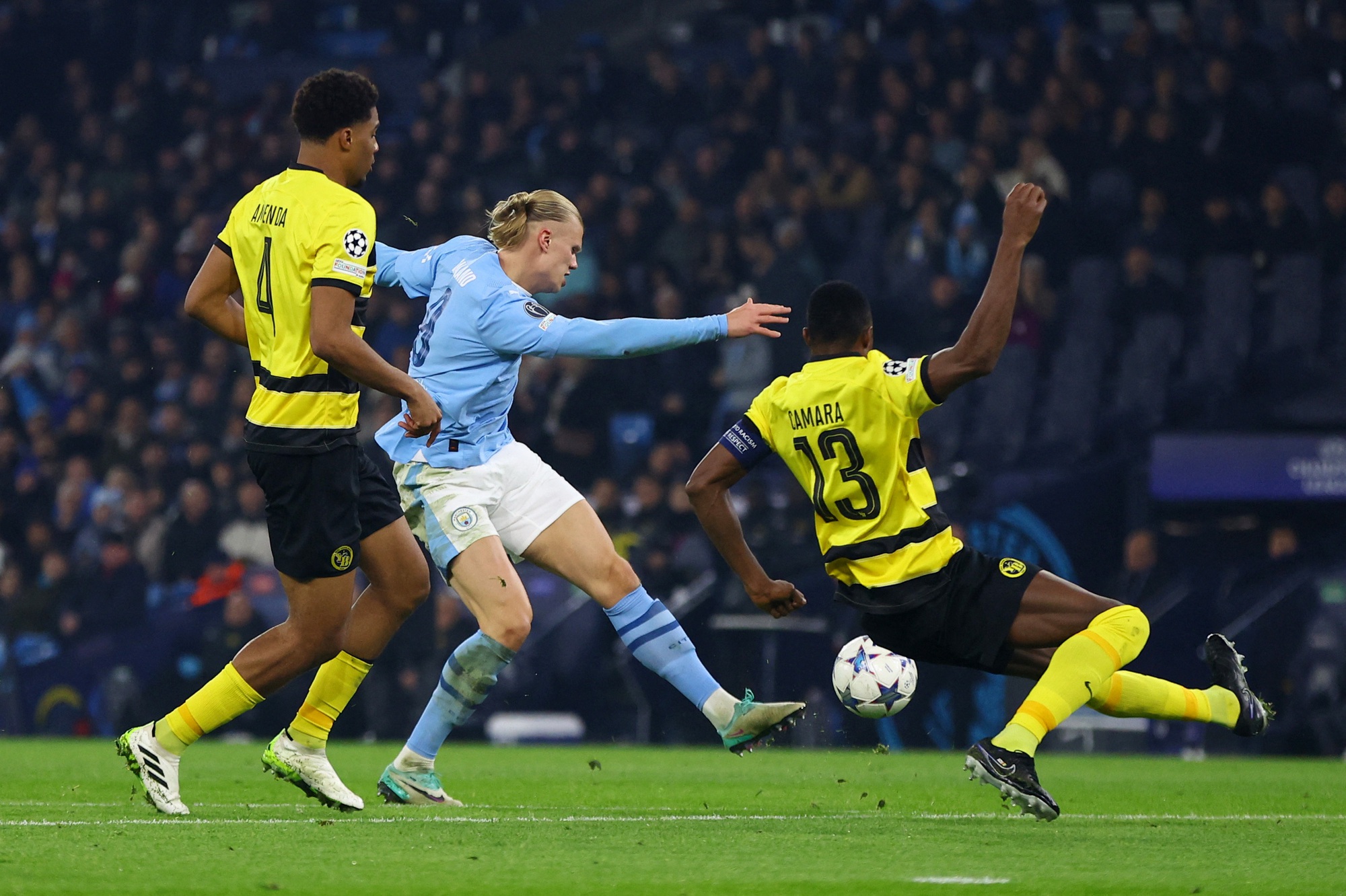 Haaland chói sáng, Man City hủy diệt Young Boys giành vé sớm - Ảnh 4.