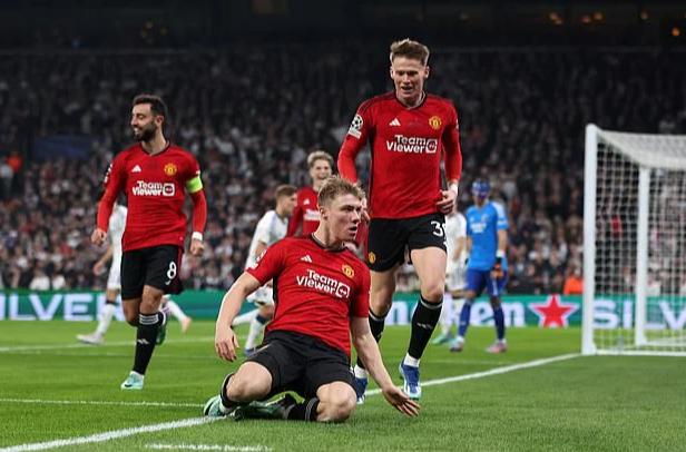 Copenhagen gây địa chấn, Man United gục ngã trận cầu 7 bàn ở Đan Mạch  - Ảnh 2.