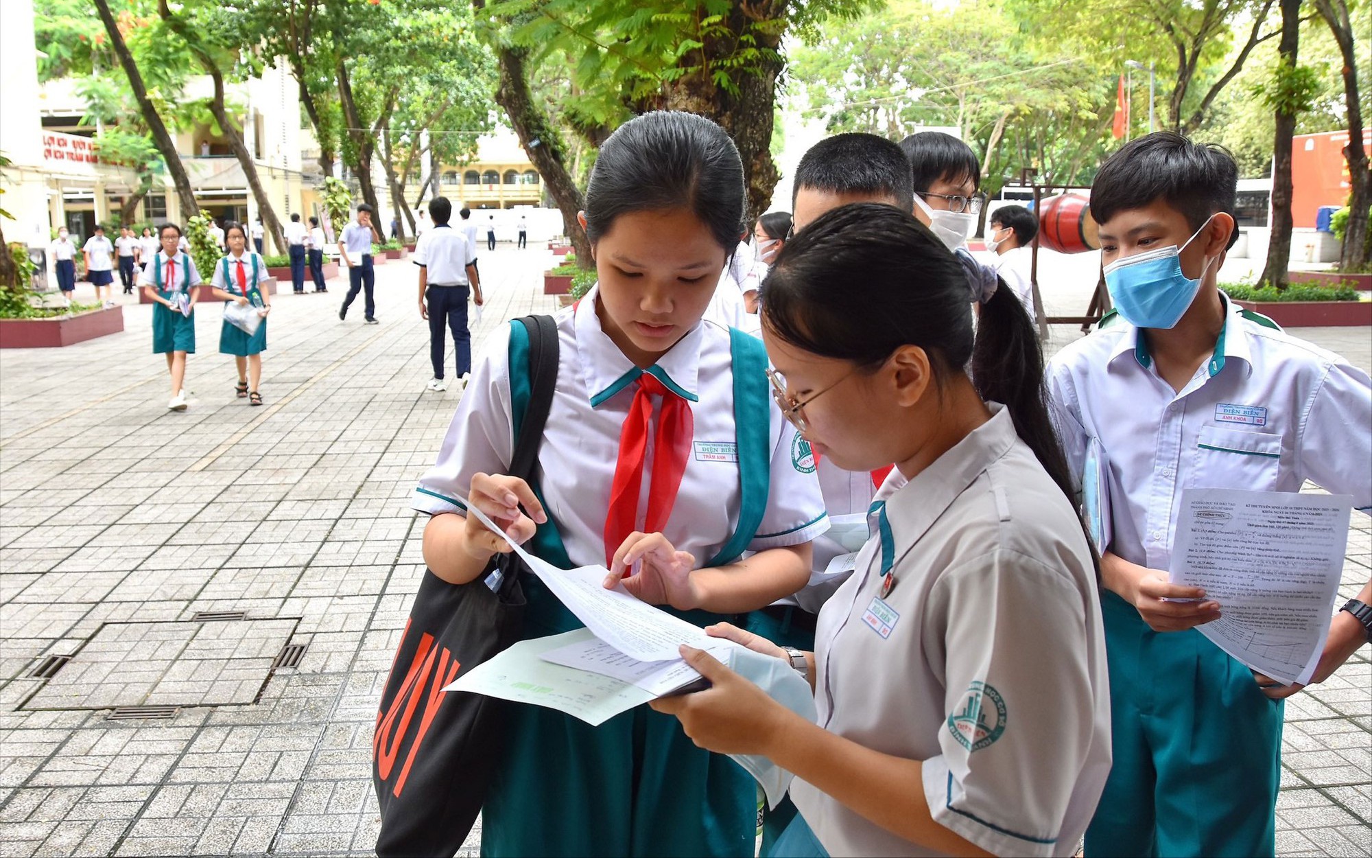 Kiểm tra, đánh giá chưa theo kịp chương trình mới