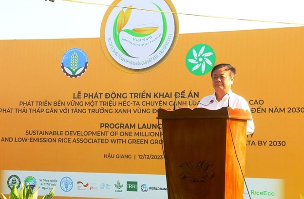 Bộ trưởng Bộ Nông nghiệp và Phát triển nông thôn Lê Minh Hoan phát biểu tại lễ phát động đề án