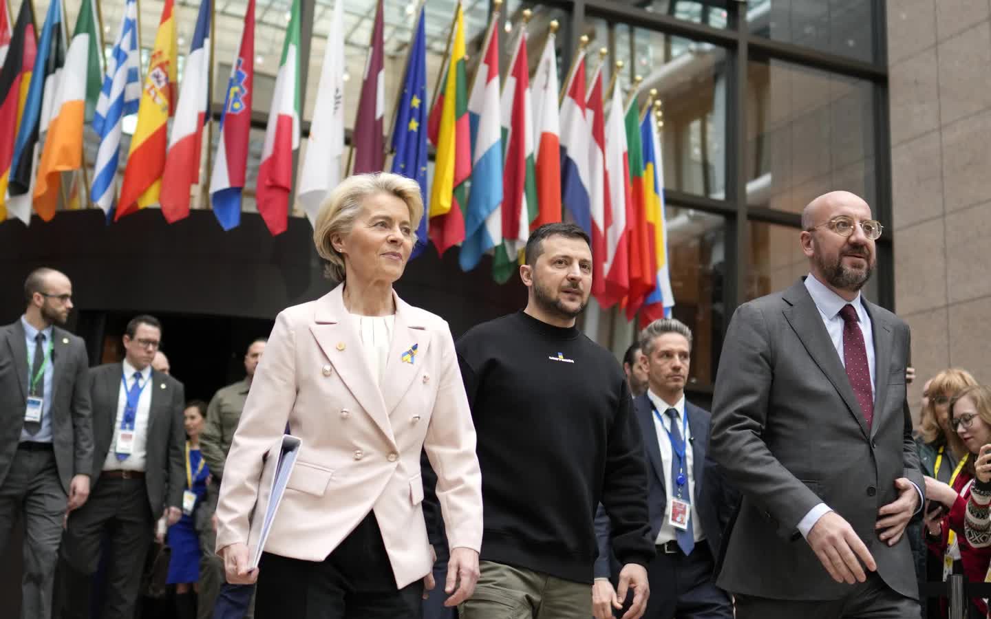 Nhận tin EU, Ukraine vừa vui đã buồn
