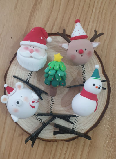 Với người trẻ, một sản phẩm kỳ công chăm chút là món quà Giáng sinh mang nhiều ý nghĩa, chứa đựng trọn vẹn thông điệp yêu thương. Với người trẻ, một sản phẩm kỳ công chăm chút là món quà Giáng sinh mang nhiều ý nghĩa, chứa đựng trọn vẹn thông điệp yêu thương.