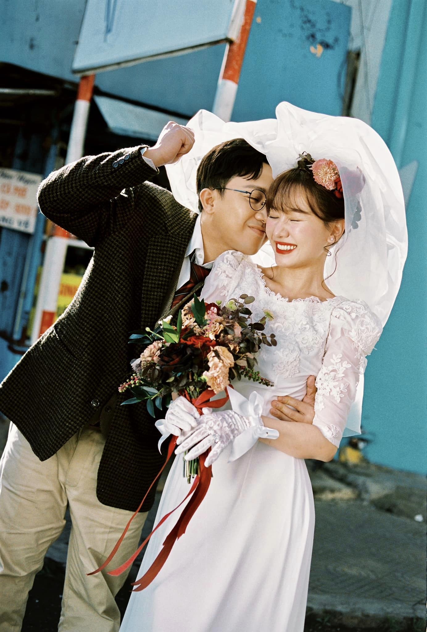 Trấn Thành - Hari Won tung ảnh kỷ niệm ngày cưới vui nhộn- Ảnh 36.