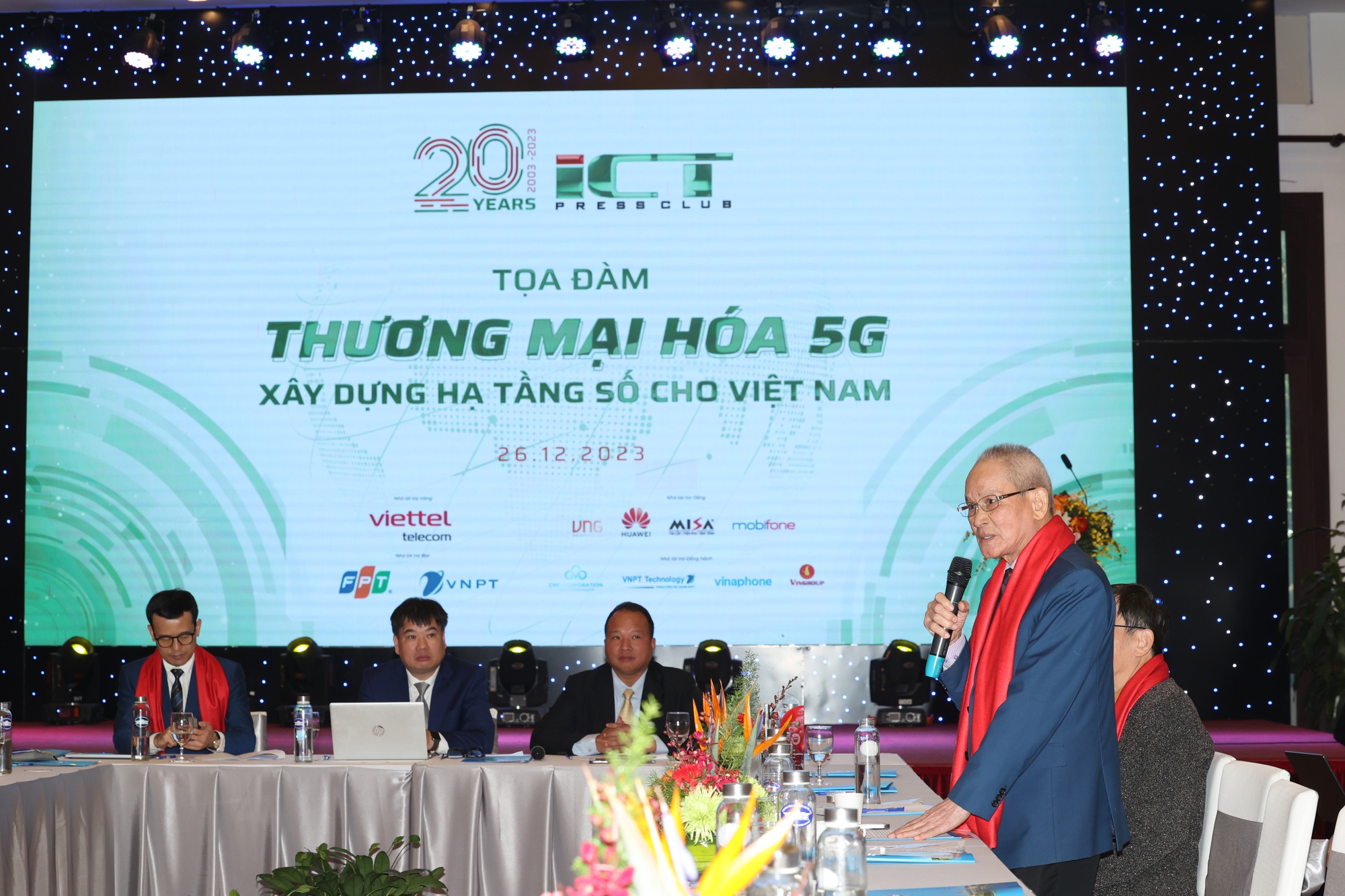 Nguyên Thứ trưởng Thường trực Bộ Bưu chính Viễn thông Mai Liêm Trực phát biểu tại tọa đàm Ảnh: Minh Sơn Nguyên Thứ trưởng Thường trực Bộ Bưu chính Viễn thông Mai Liêm Trực phát biểu tại tọa đàm Ảnh: Minh Sơn