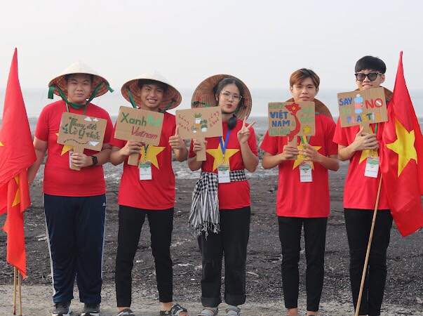 Sinh viên Văn Lang lan tỏa tác động truyền cảm hứng đến cộng đồng- Ảnh 2.