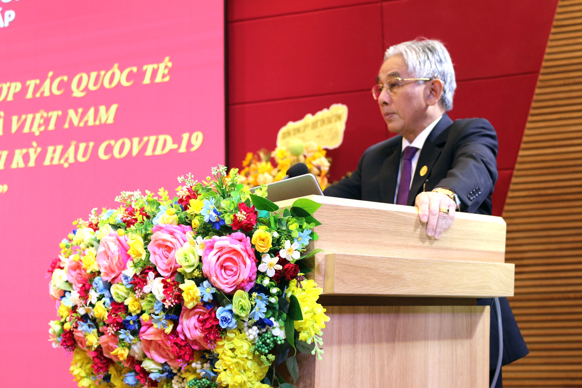 Hội thảo quốc tế về hậu COVID-19 diễn ra tại Trường ĐH Cửu Long- Ảnh 4.