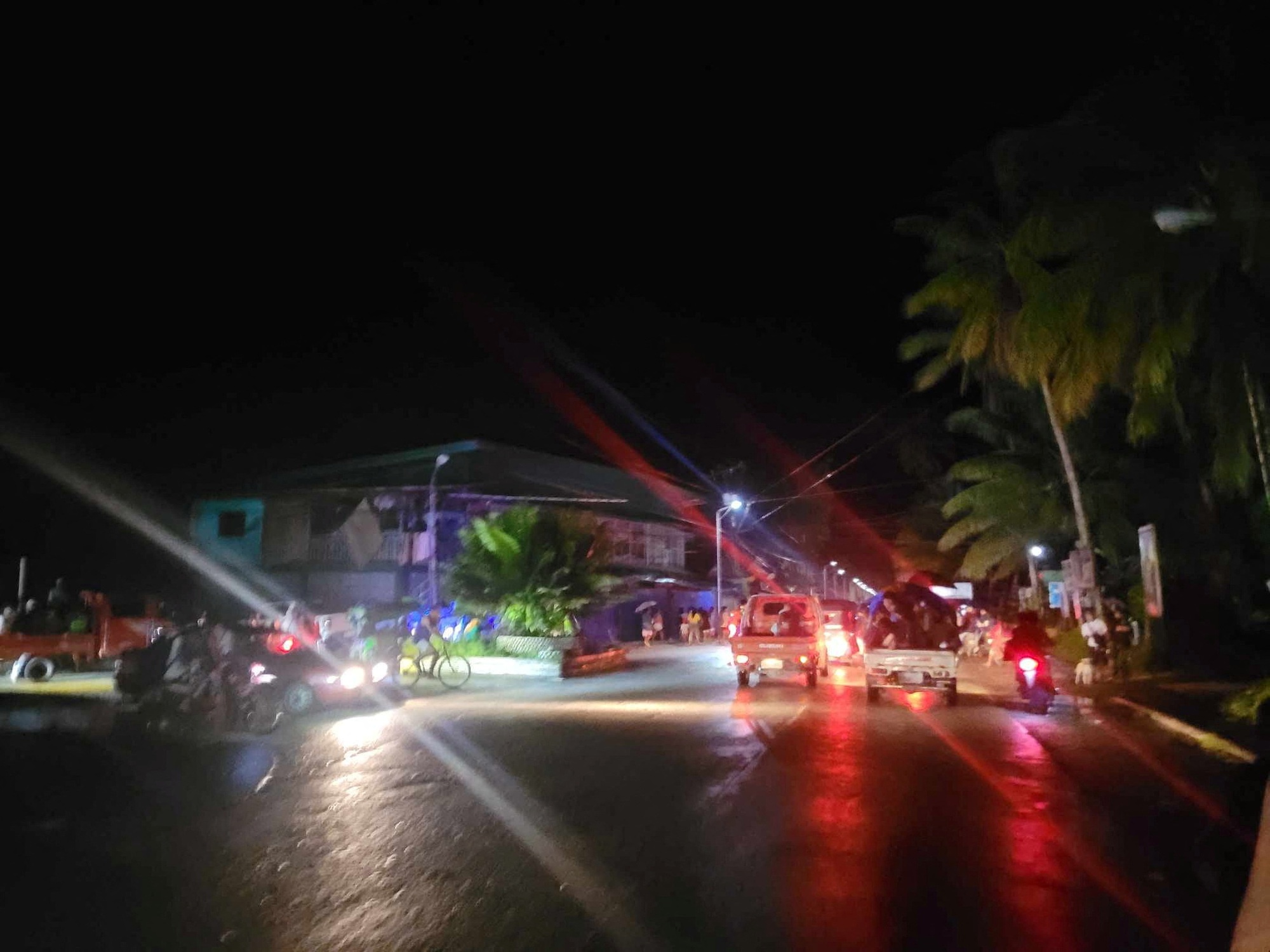 フィリピンの強い地震後の津波警報に関する新しいニュース - 写真 6。