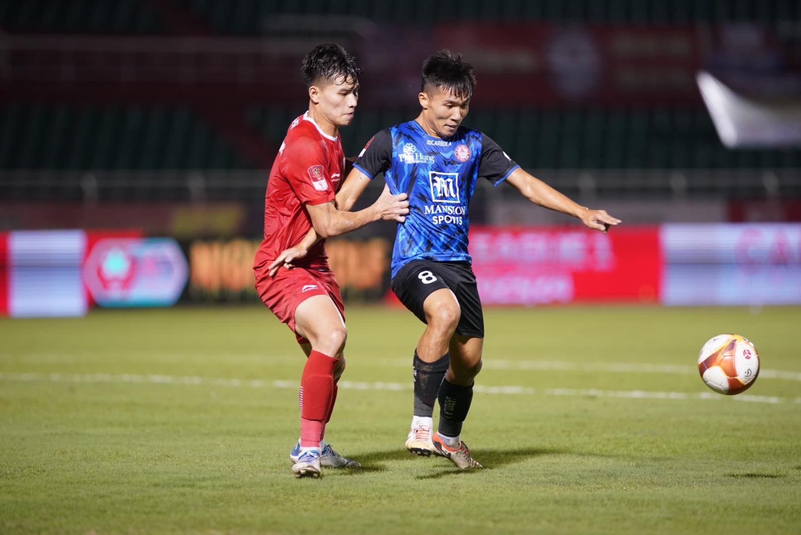 HLV Phùng Thành Phương có trận thắng đầu tiên khi dẫn dắt CLB TP HCM- Ảnh 4.