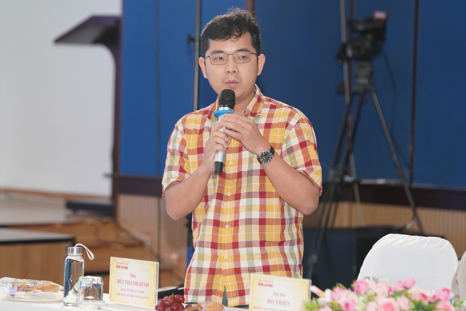 ông Bùi Thanh Bình, Giám đốc Công ty CP BMZ (quản lý mạng xã hội cho một số nhà sáng tạo số