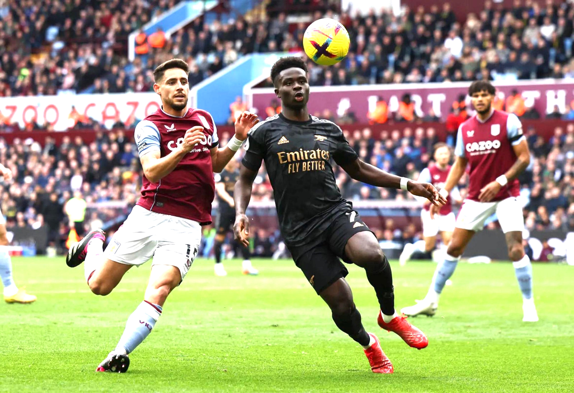 Arsenal Quyết Dội Mưa Bàn Thắng ở Villa Park