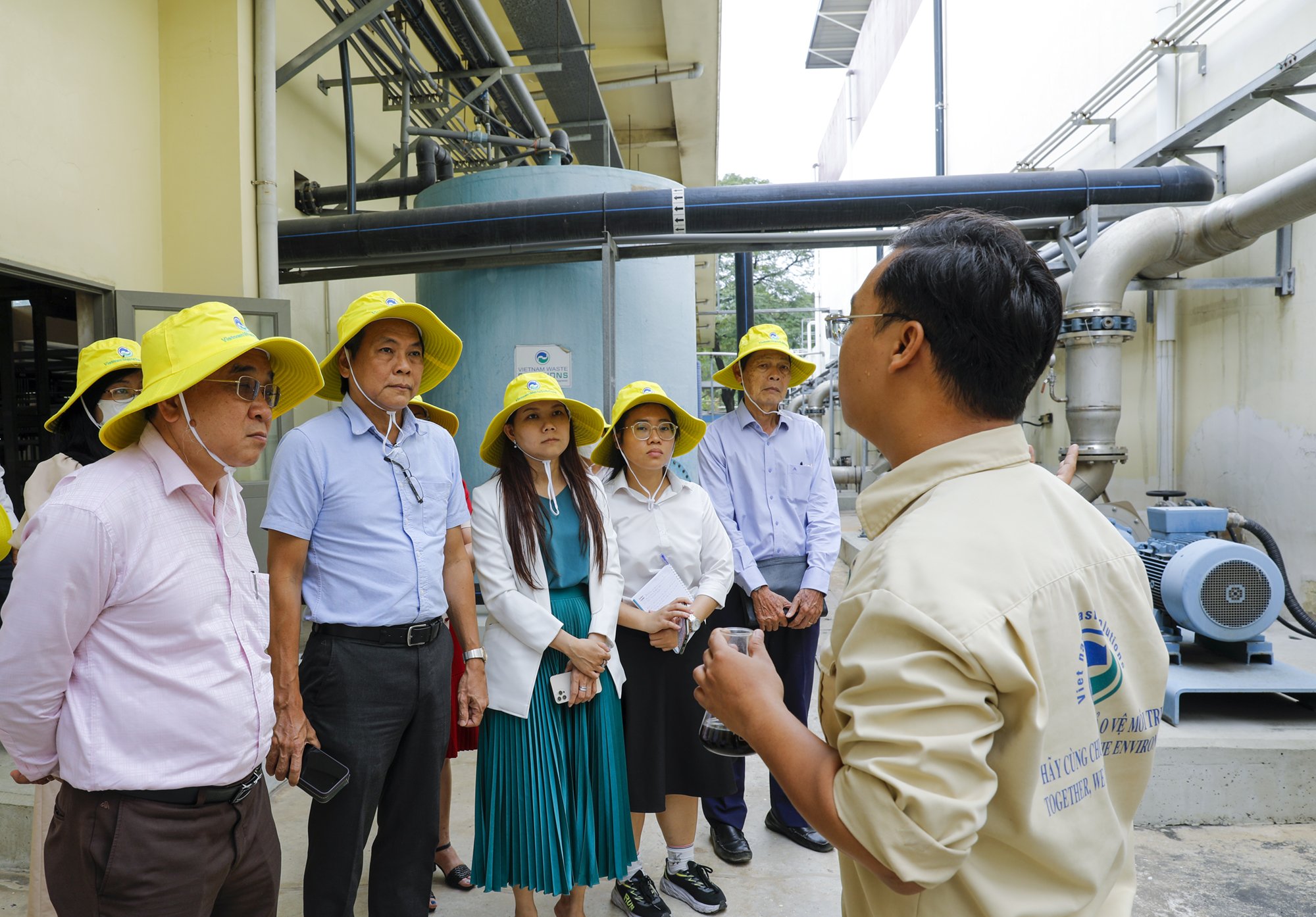 HUBA tham quan và làm việc với VWS - Ảnh 5.