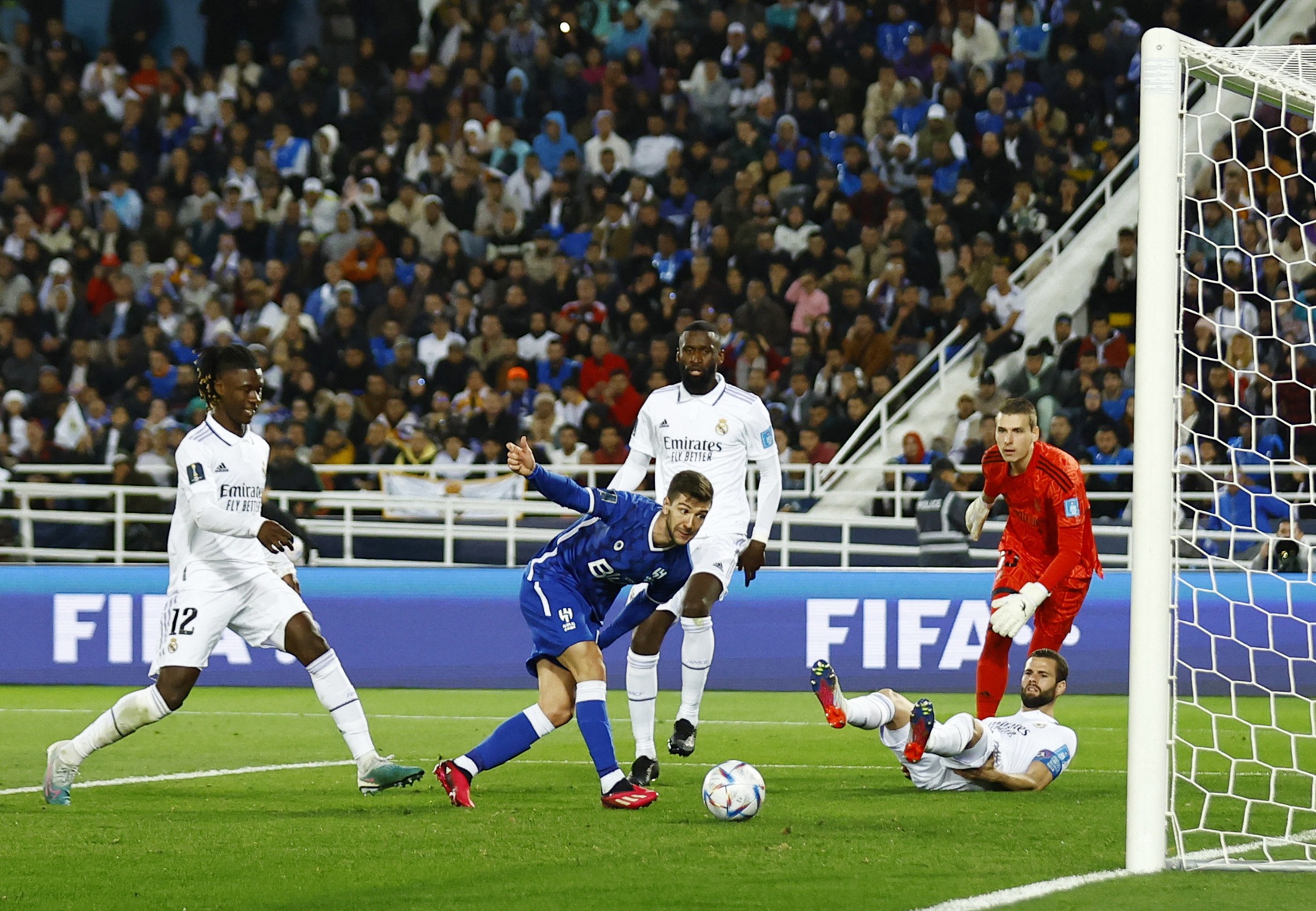 Rượt đuổi 8 bàn với Al Hilal, Real Madrid vô địch FIFA Club World Cup lần thứ 5 - Ảnh 4.