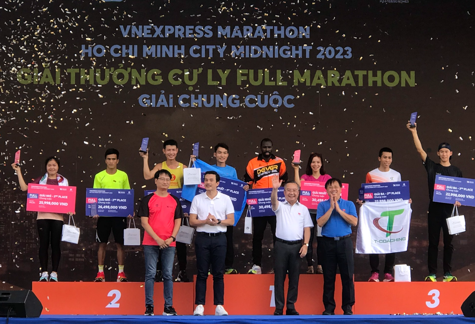 Chân chạy Kenya khuynh đảo Giải chạy đêm Marathon TP HCM 2023 - Ảnh 2.