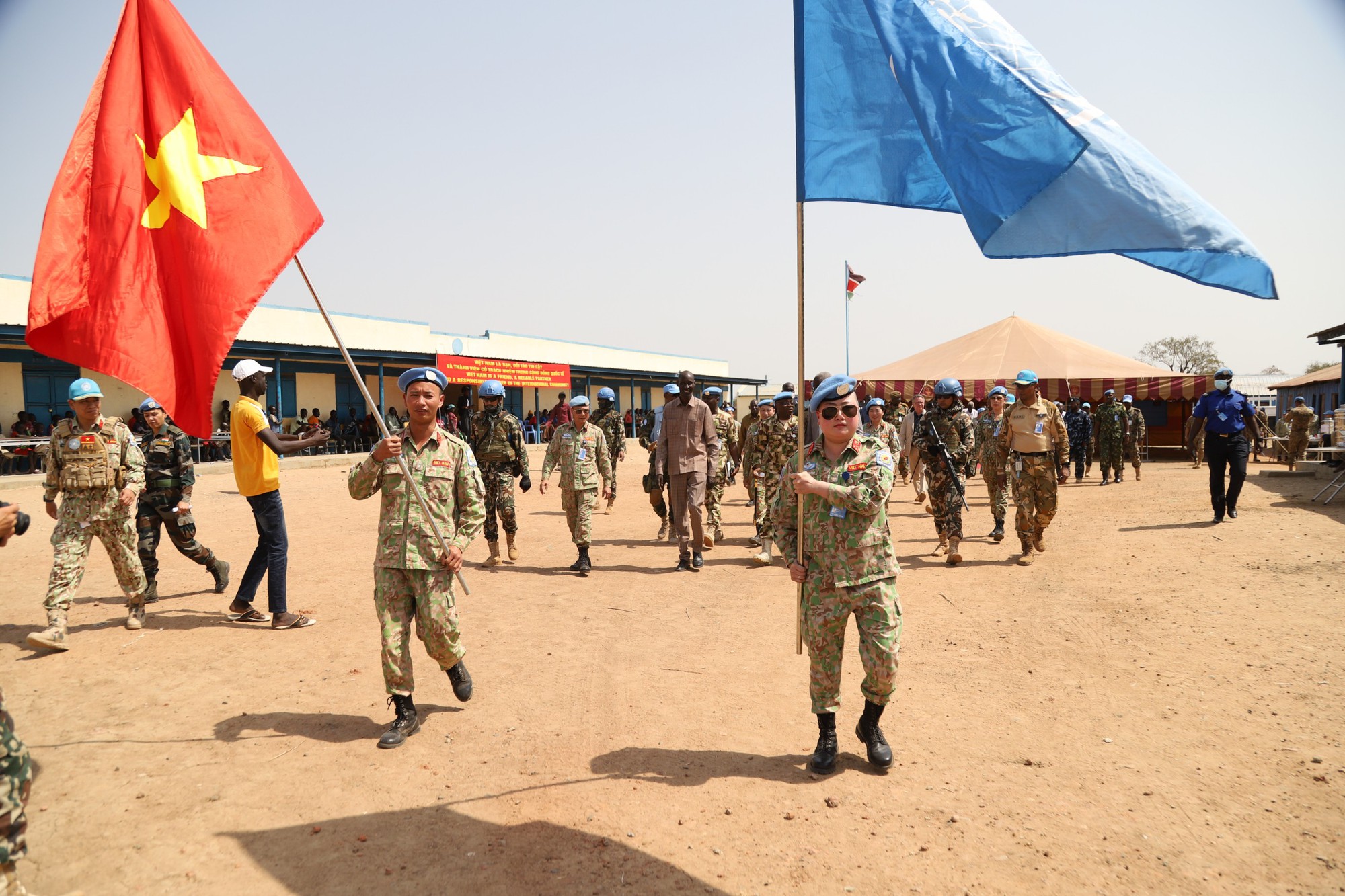 Đội Công binh mũ nồi xanh xây nhiều công trình nhân đạo tặng Trường cấp 3 Abyei - Ảnh 8.