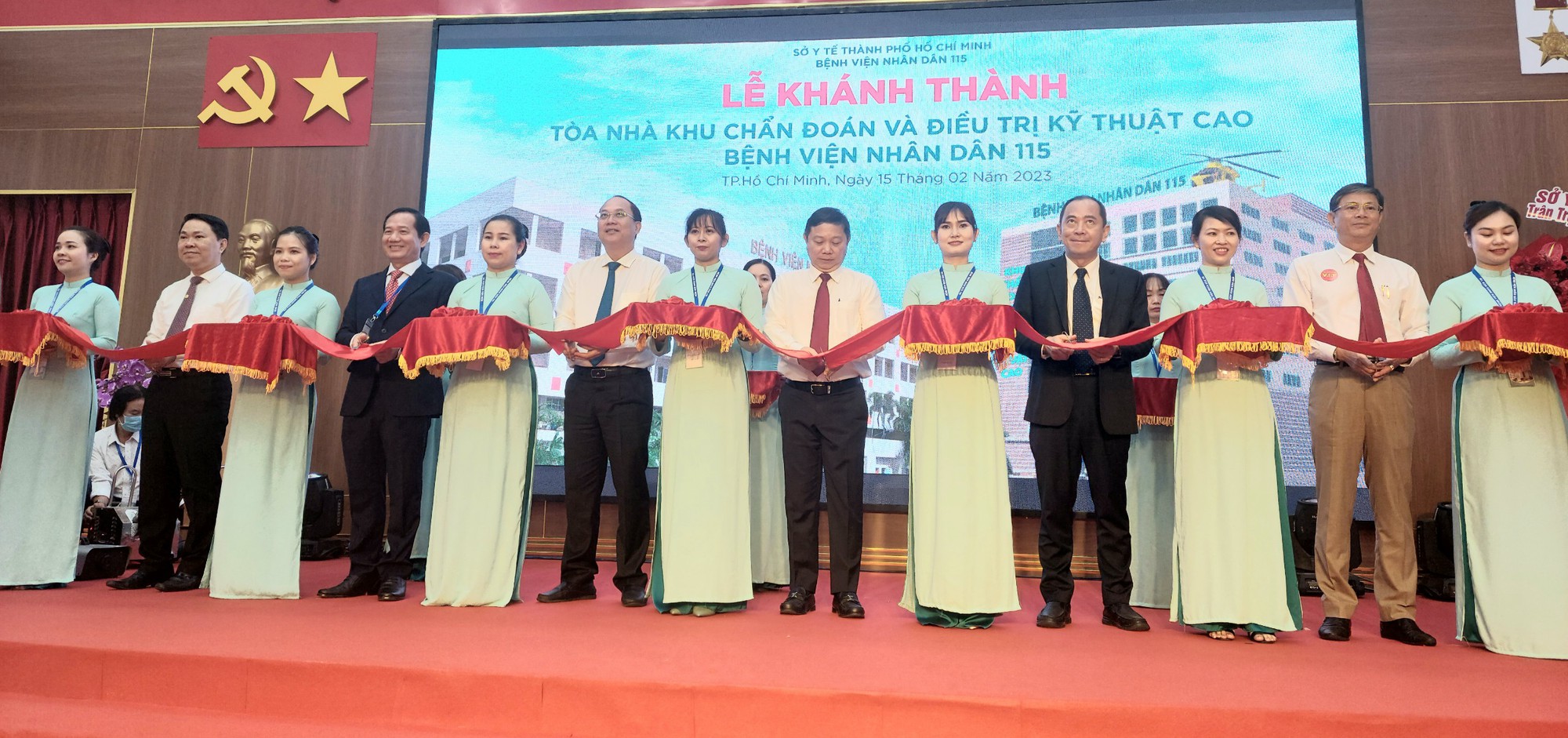 Bệnh viện Nhân dân 115 đưa vào hoạt động khu kỹ thuật cao có trực thăng cấp cứu - Ảnh 1. Bệnh viện Nhân dân 115 đưa vào hoạt động khu kỹ thuật cao có trực thăng cấp cứu - Ảnh 1.
