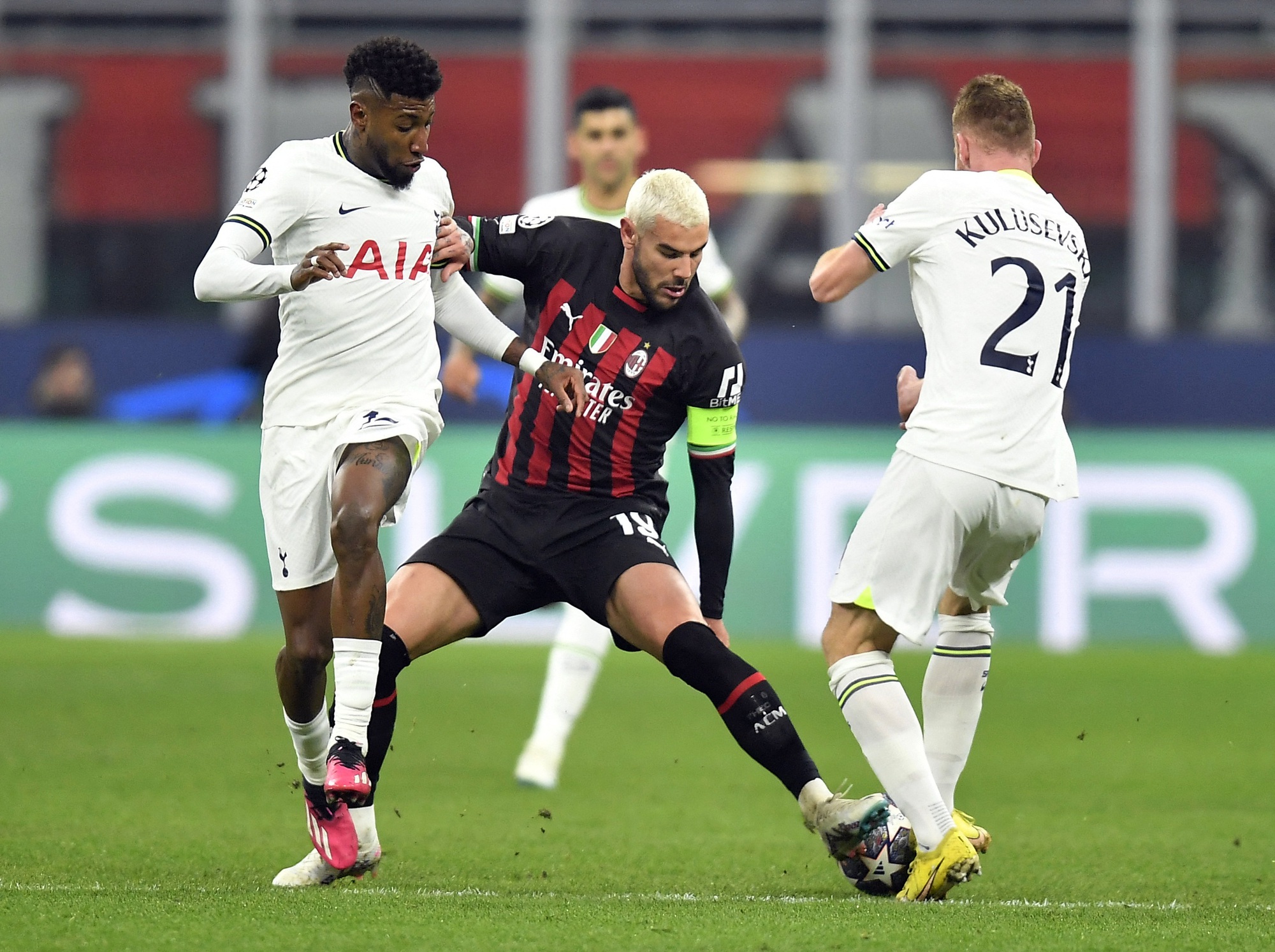 Tottenham trắng tay, AC Milan giành 3 điểm tại San Siro - Ảnh 5.