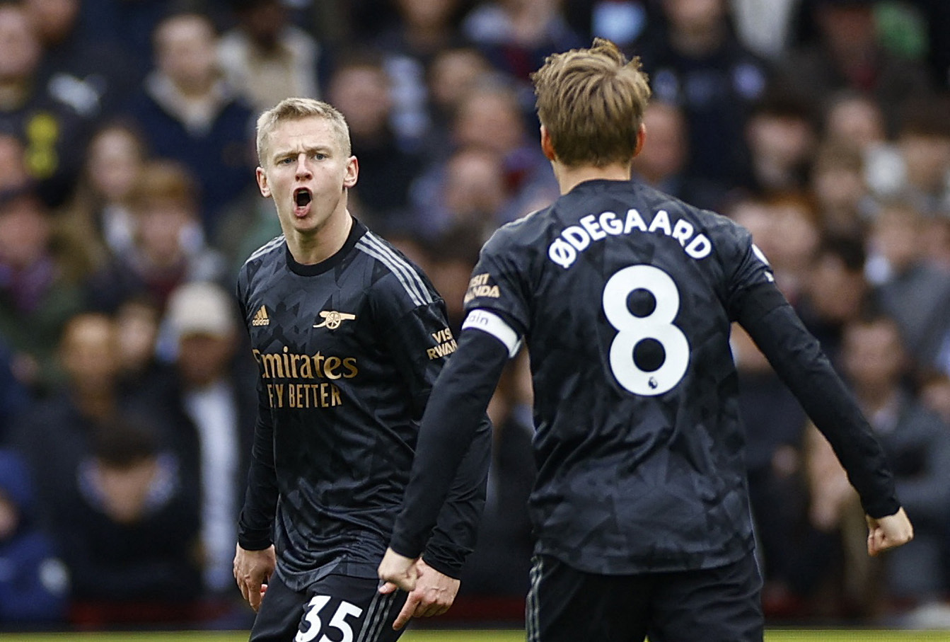 Ngược dòng hạ Aston Villa 4-2, Arsenal đòi lại ngôi đầu Ngoại hạng - Ảnh 6.