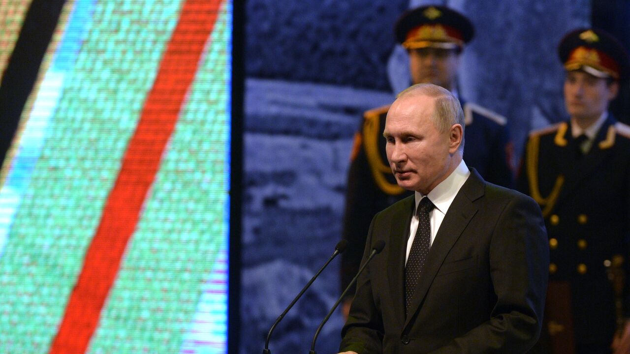 President Vladimir Putin: Russia is threatened, will respond strongly - Photo 1.