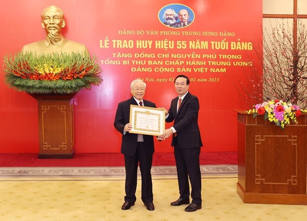 Tổng Bí thư Nguyễn Phú Trọng nhận Huy hiệu 55 năm tuổi Đảng - Ảnh 4.