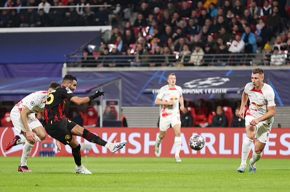 RB Leipzig ngoan cường, Man City rơi chiến thắng trên đất Đức - Ảnh 2.