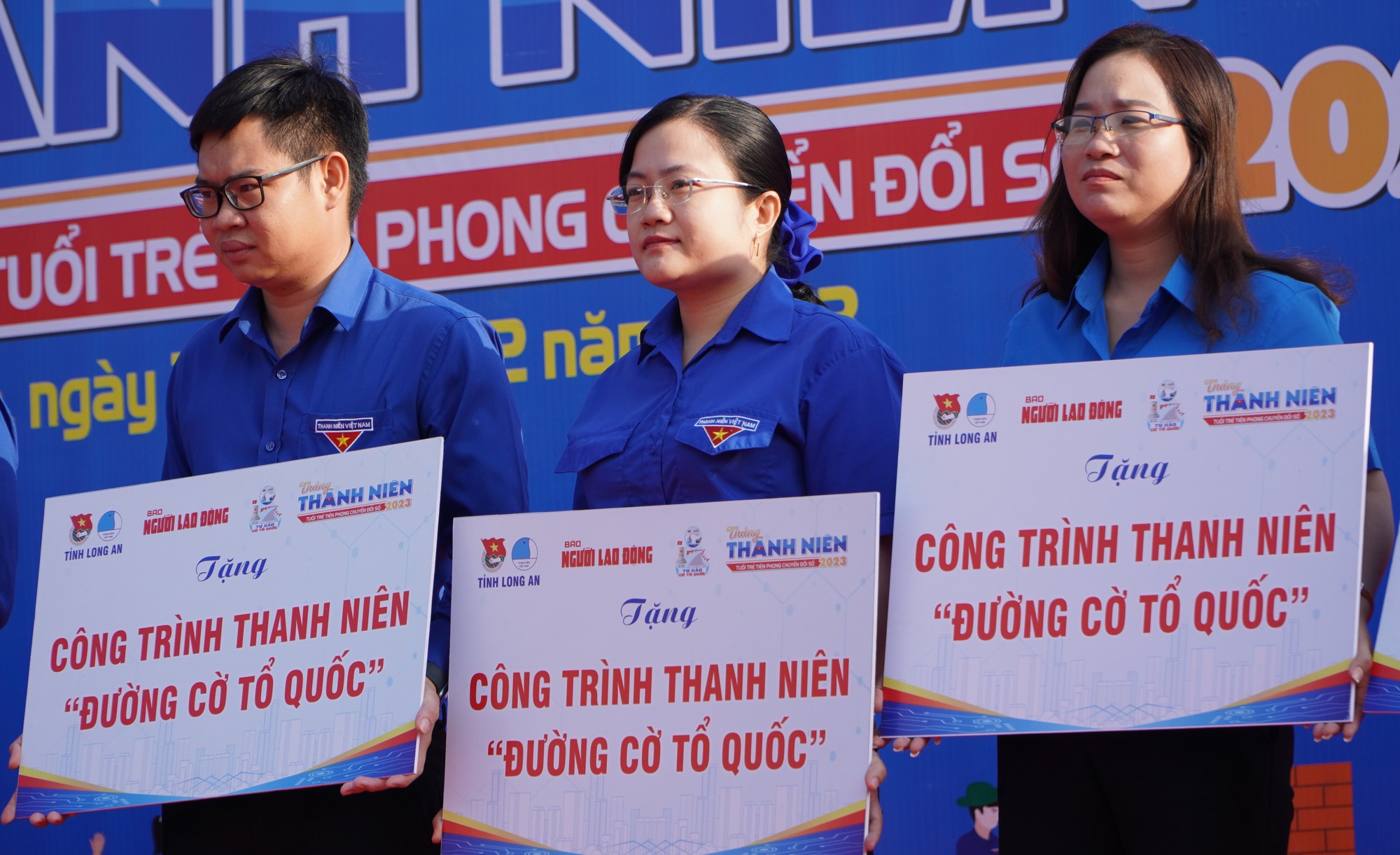 “Đường cờ Tổ quốc” đến với Long An - Ảnh 3.